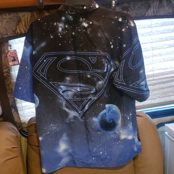 Shirt - Picture 2 of 2